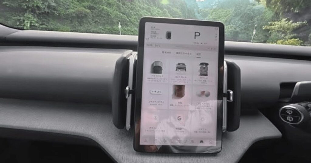 ボルボ EX30のメーターパネル代わりとなる大型センターディスプレイ